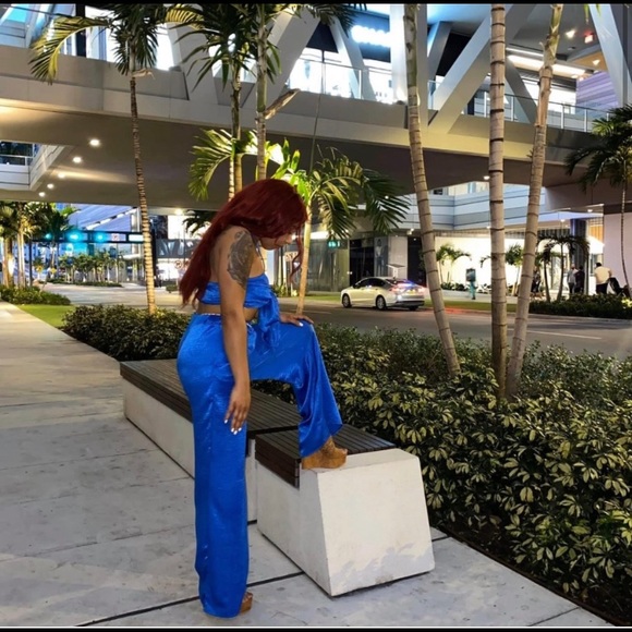 Shop My Boutique 😻👑 - Picture 6 of 8